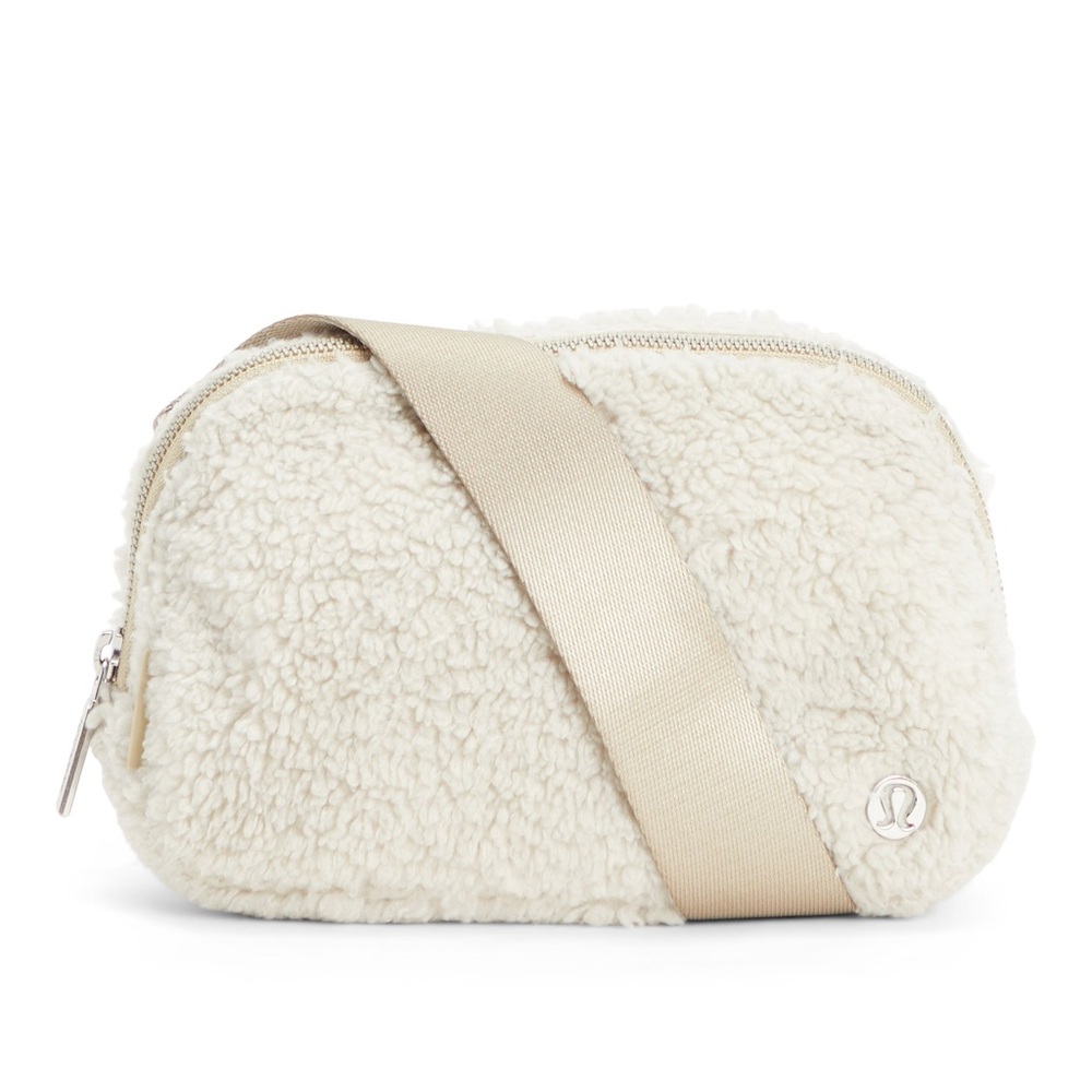 Lululemon belt bag